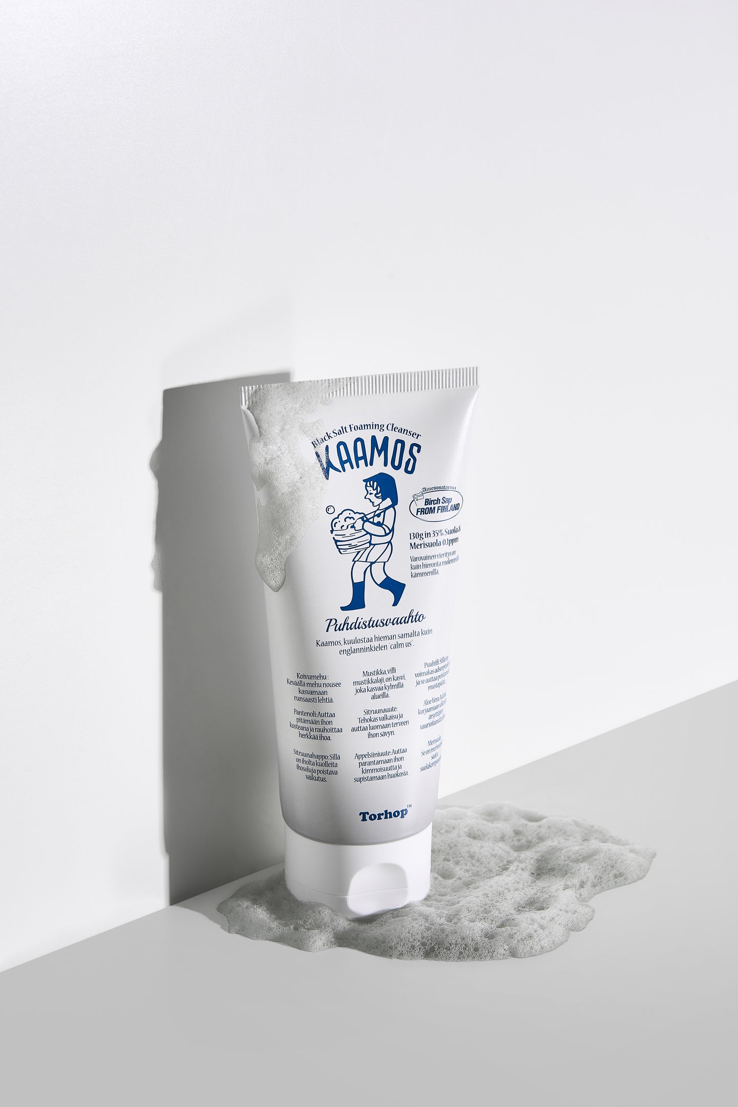 Torhop - Kaamos Black Salt Foaming Cleanser